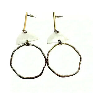 Virtue Jewelry Bar Post w/ Mother Of Pearl And A Gold Branch Circle Earrings